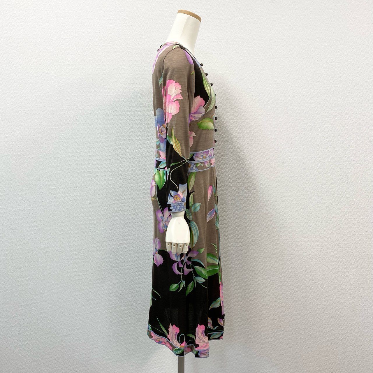 レオナール　ニットワンピース 76i12 LEONARD レオナール 美しい花柄プリント ニットワンピース