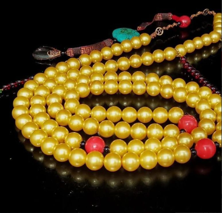 珍蔵朝珠朝珠まろやかで豊かな金色の真珠108粒清代の古い時代に珠串をつけました