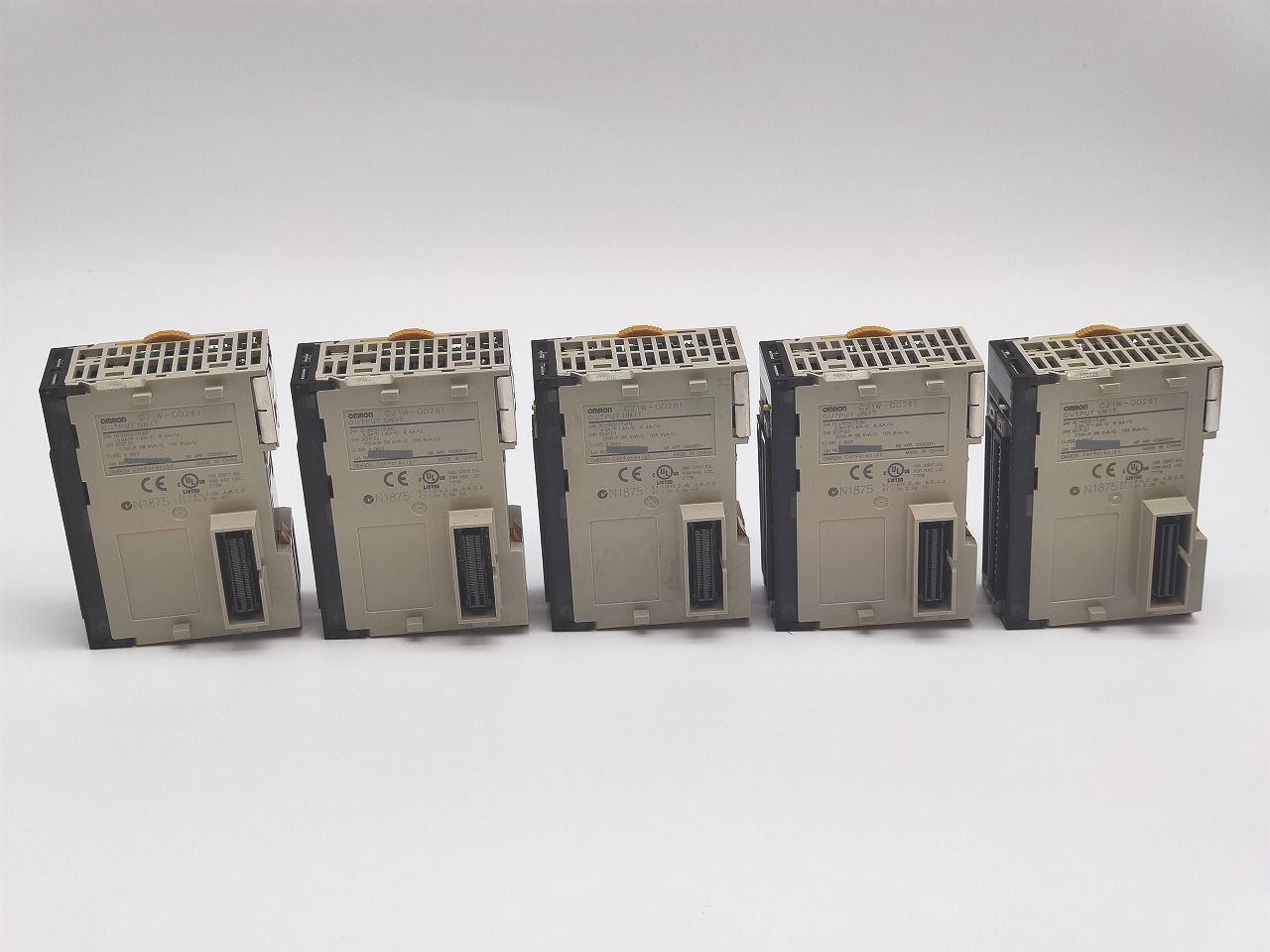 インボイス対応 5点セット オムロン OMRON CJ1W-OD261 【公式通販】