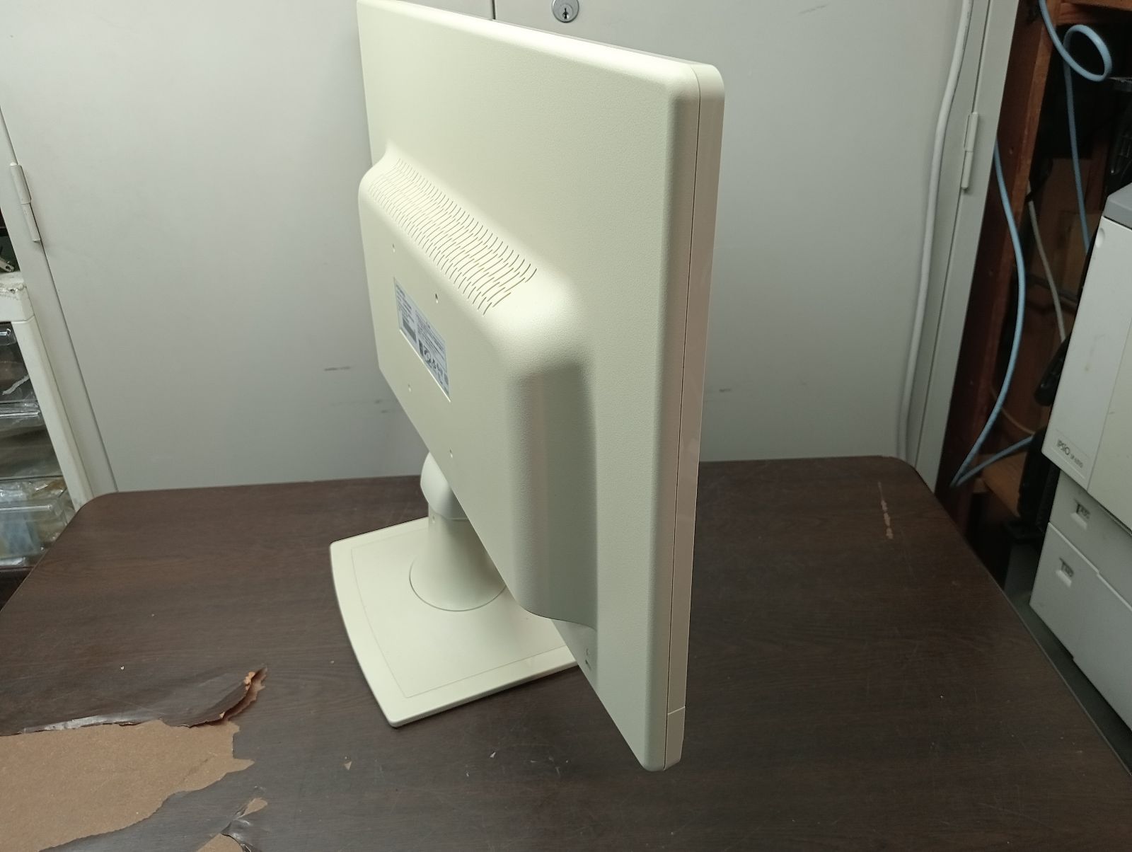 長崎発　デスクトップパソコン　I・O DATA  LCD-MF223EWR 中古 長崎発 デスクトップパソコン I・O DATA LCD-MF223EWR 中古 長崎発