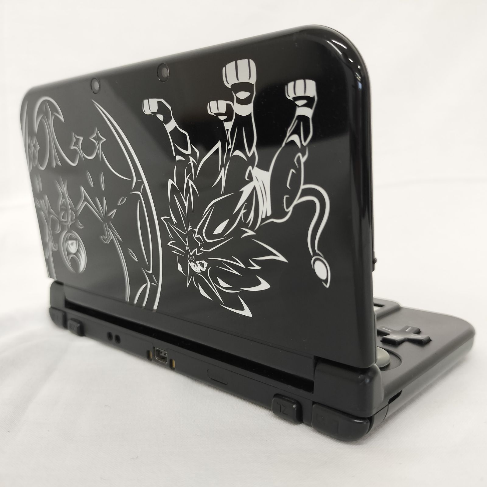 Newニンテンドー3DS LL ポケットモンスター サン・ムーン ソルガレオ 