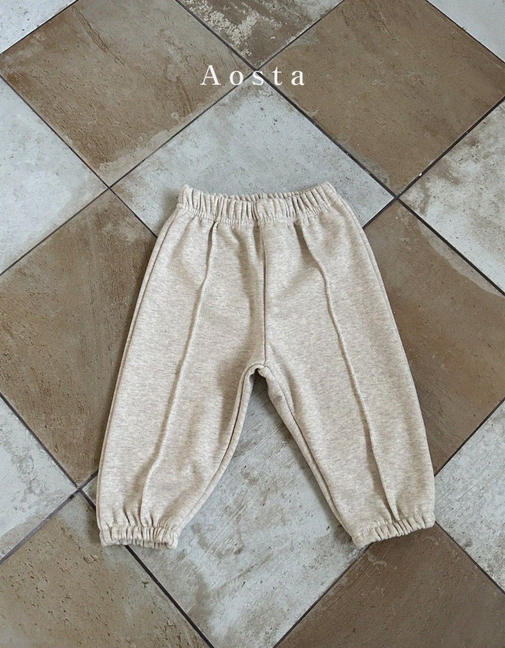 Aosta jogger pants | jarwan.com