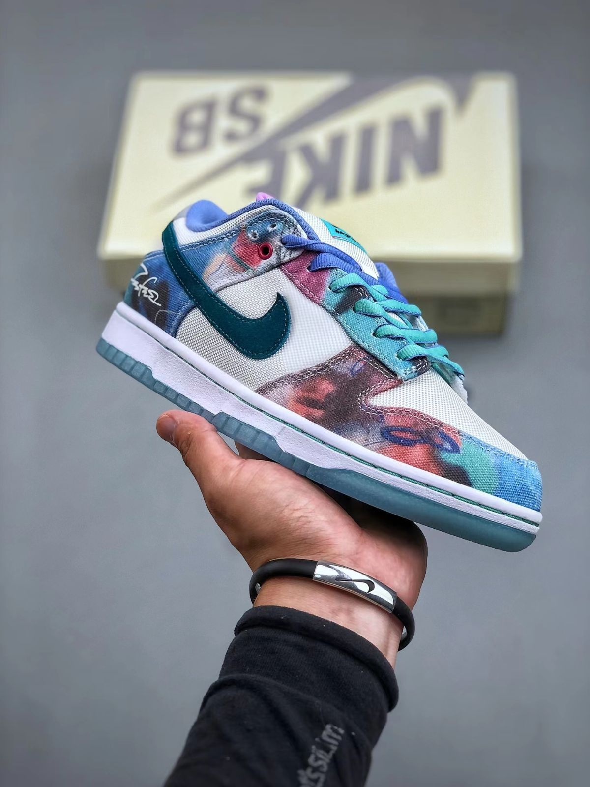 Nike Futura Laboratories x Dunk SB Low Bleached Aqua