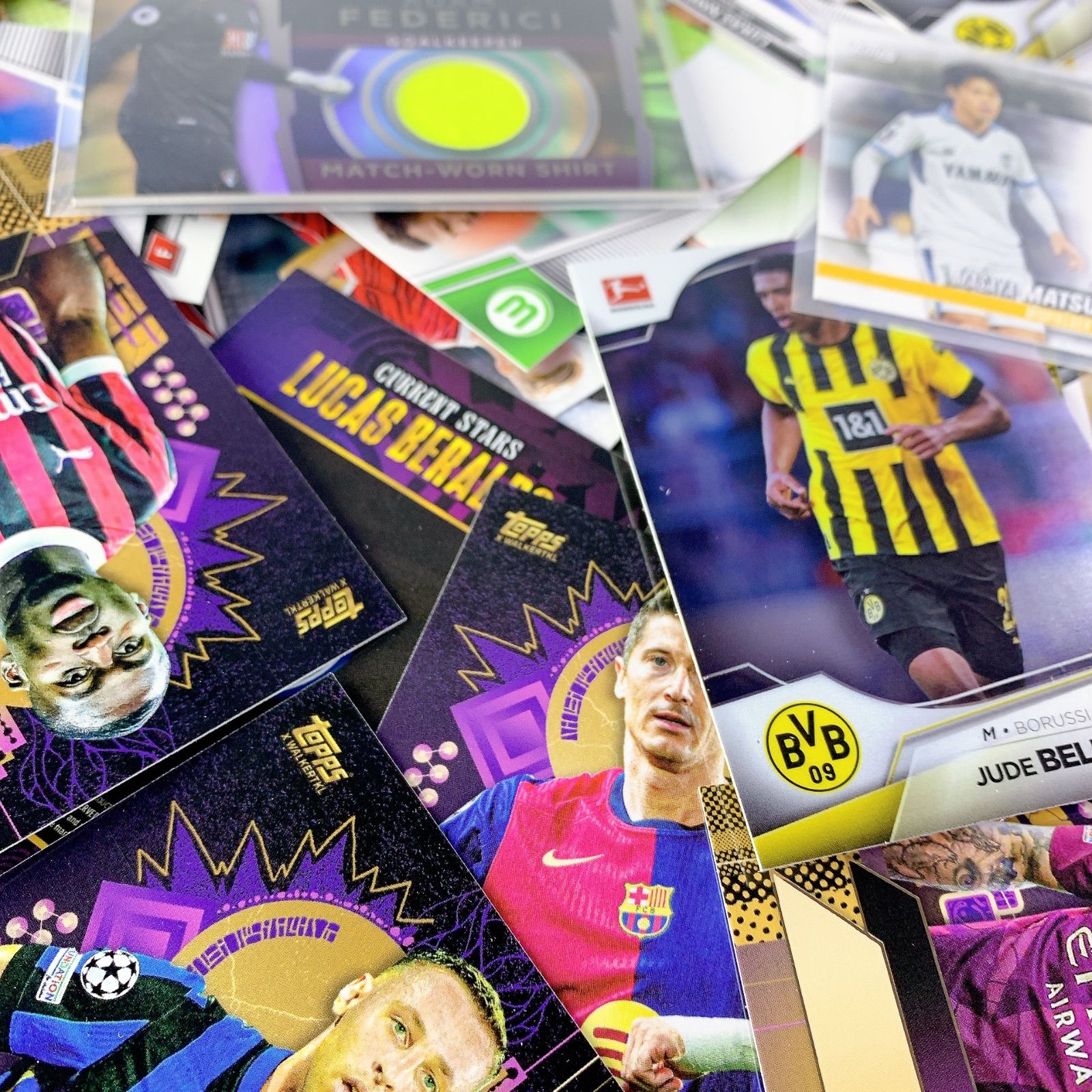 ☆早い者勝ち☆1箱3万円以上の価値☆サッカーBOX☆数量限定 ☆早い者勝ち☆1箱3万円以上の価値☆サッカーBOX☆数量限定