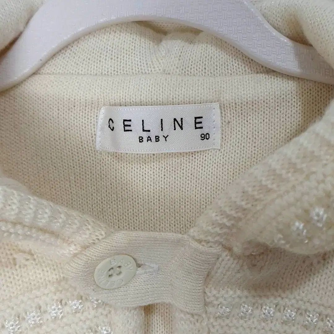 Celine アイボリー