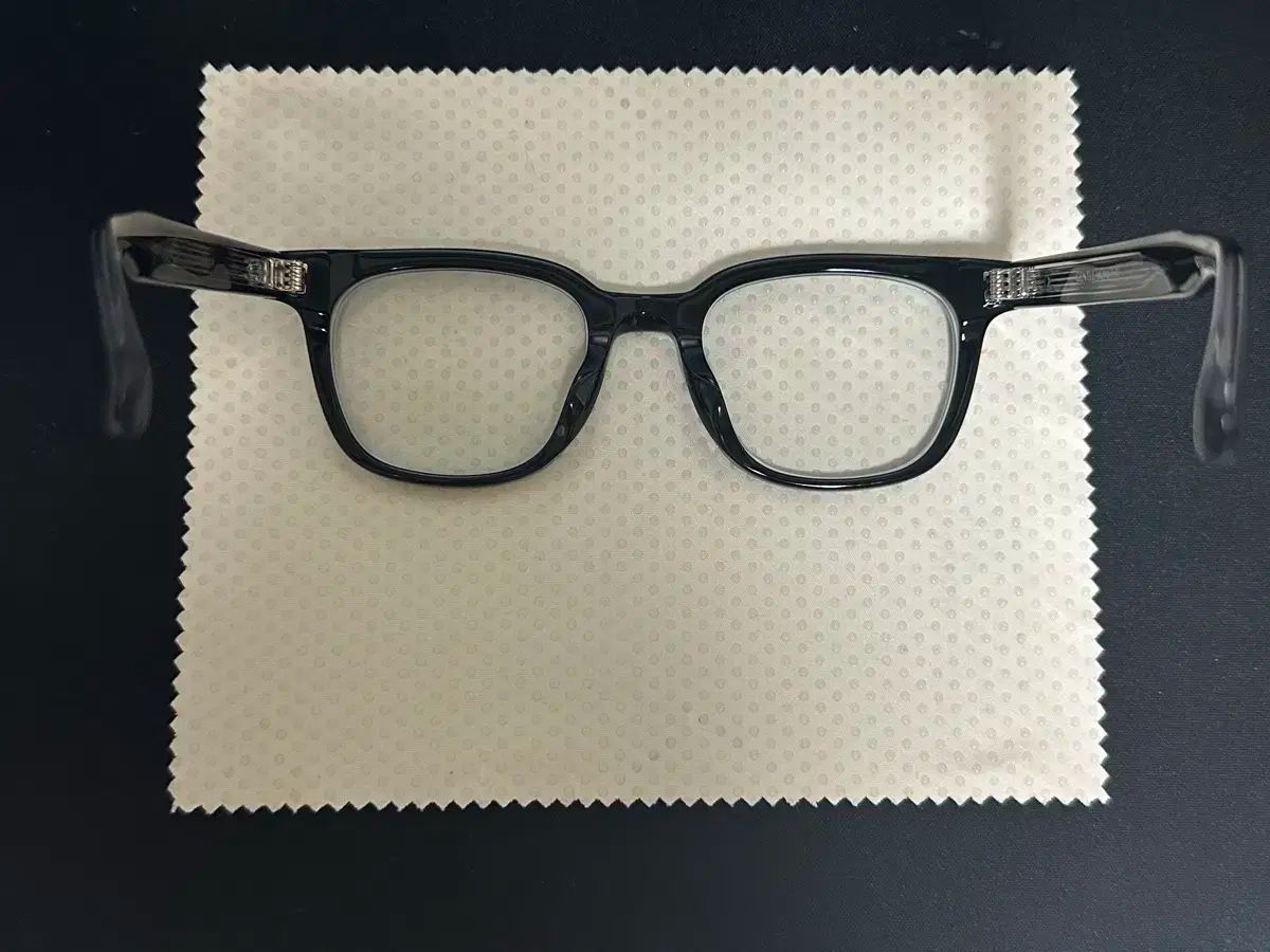 ジェントル モンスター エヴァン 01