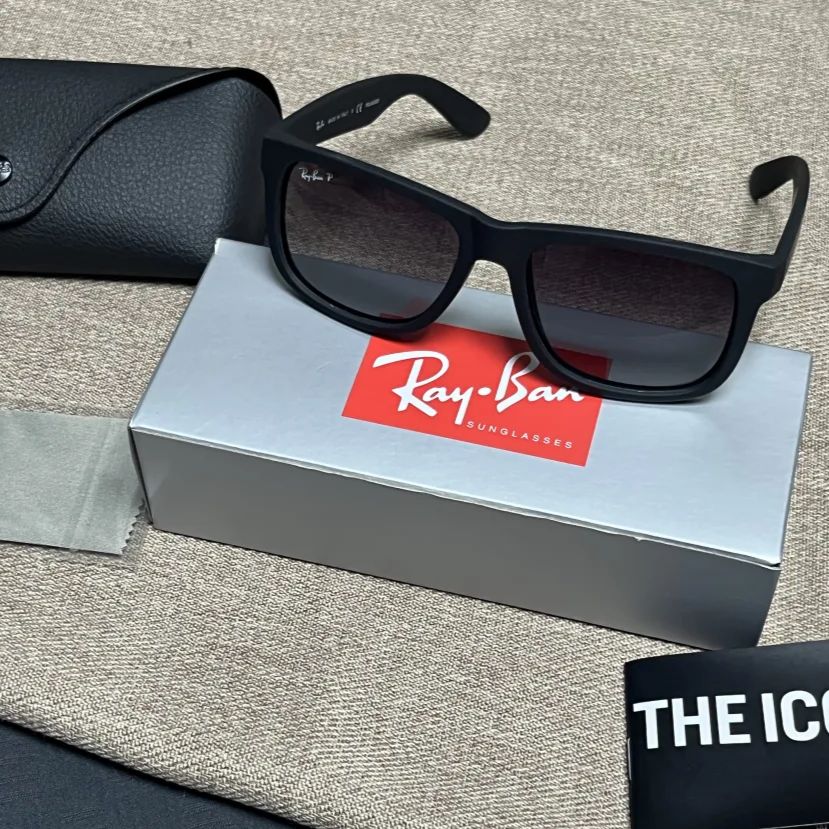 未使用 Ray Ban~rb4165 622/T13 レイバン サングラス レディース 