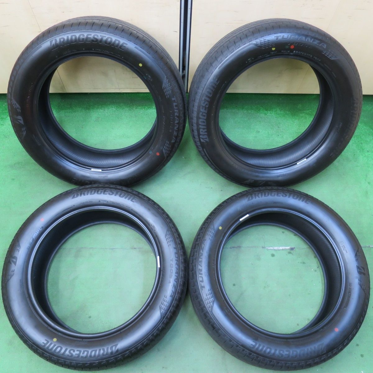 送料無料] 新車外し！24年☆235/55R19 ブリヂストン トランザ T005A