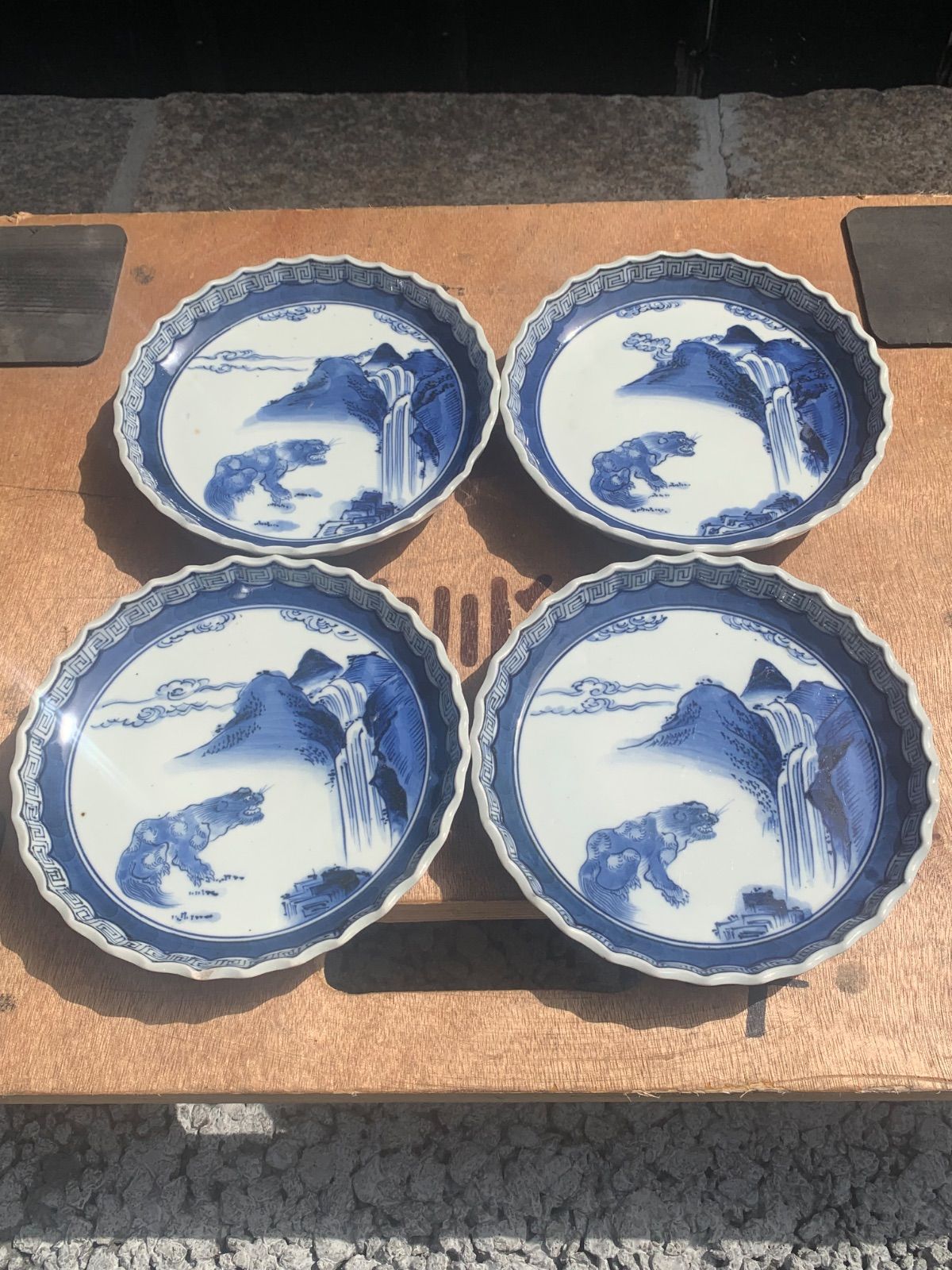 江戸後期 古伊万里 山水 獅子 2024 乾銘 中皿4客 楽天市場】古