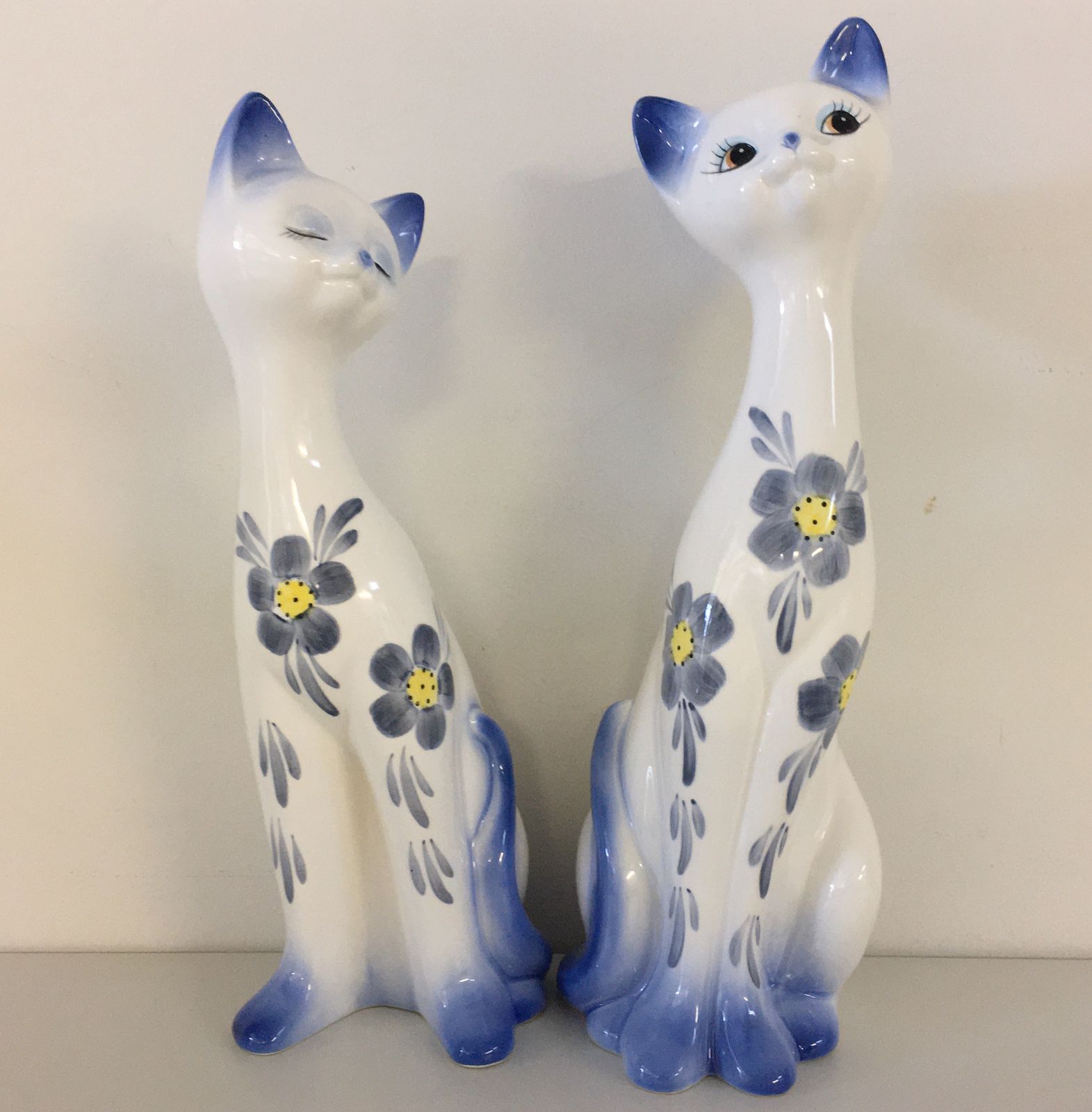 だいちゃん　猫と女の子の陶器置物セット SEVEN CORPORATION❤︎猫の陶器置物❤︎ブックエンド❤︎ペア
