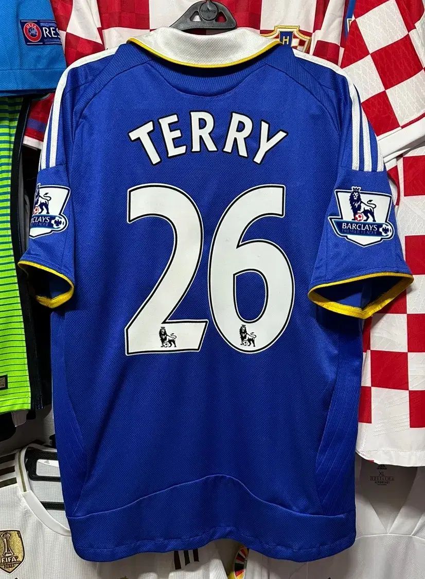 [チェルシー] 08/09 ユニフォーム ホーム 長袖(#8ランパード) チェルシー] 08/09 ユニフォーム ホーム 長袖(#8ランパード)