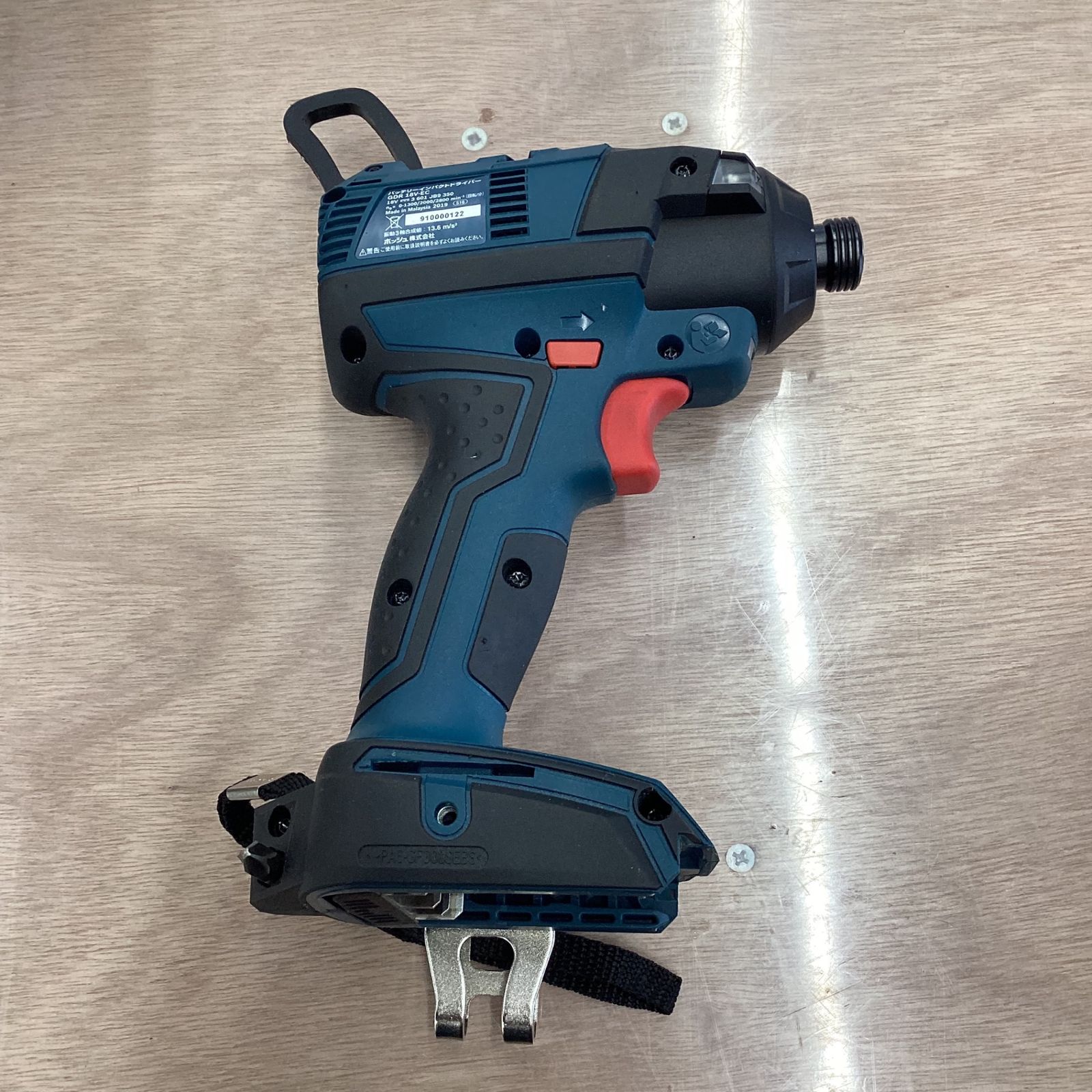 ボッシュ(BOSCH) 18Vバッテリーインパクトドライバー GDR18V-EC6【草加店】 - メルカリ