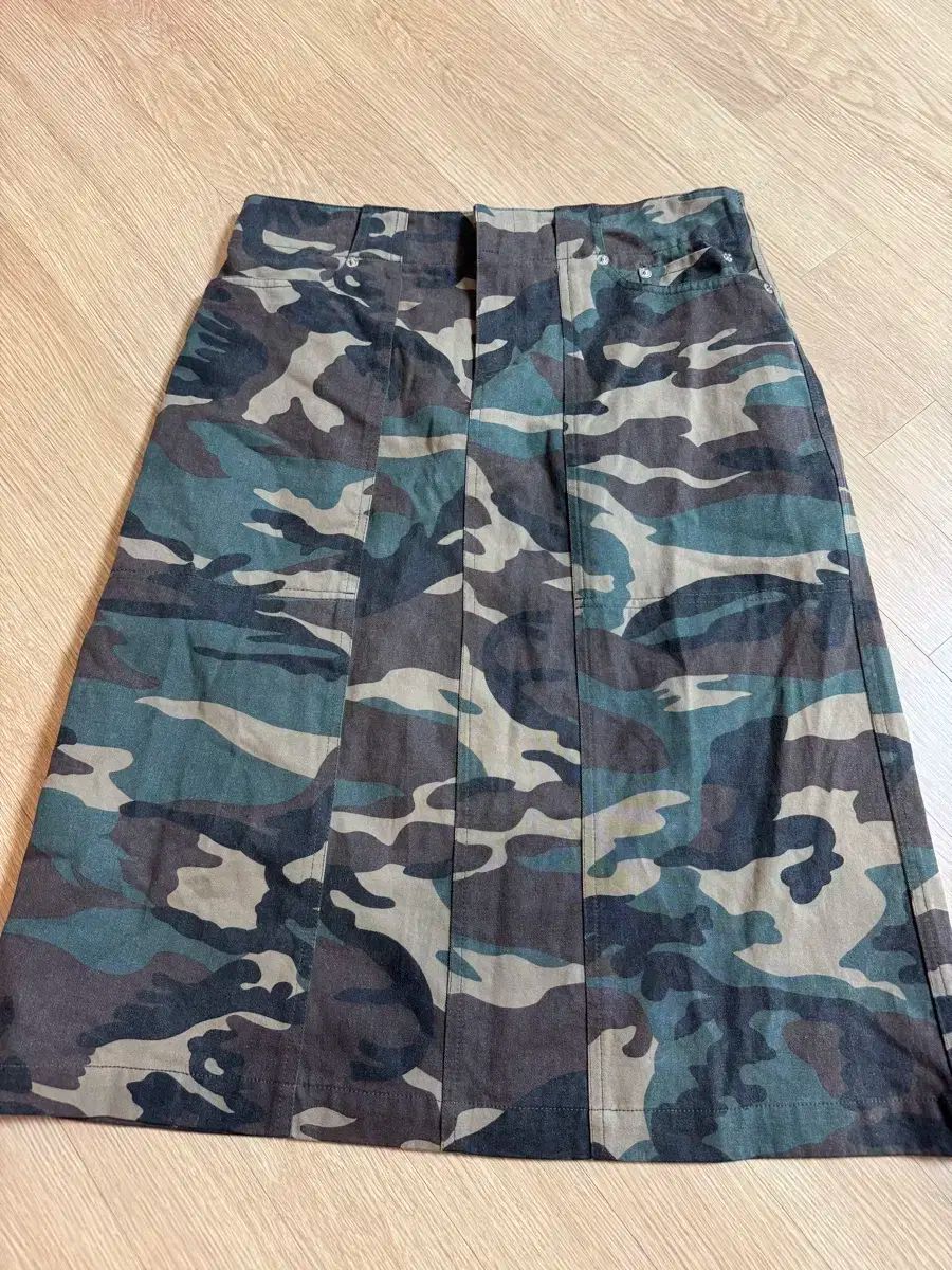 迷彩 スカート