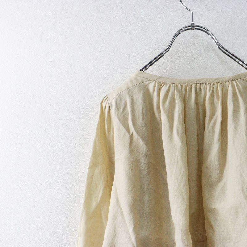 美品 リゼッタ Lisette ラナ コットンシルクギャザーブラウス/ベージュ ワイド 羽織り シャツ トップス 長袖【2400014479409】 美品 リゼッタ Lisette ラナ コットンシルクギャザーブラウス