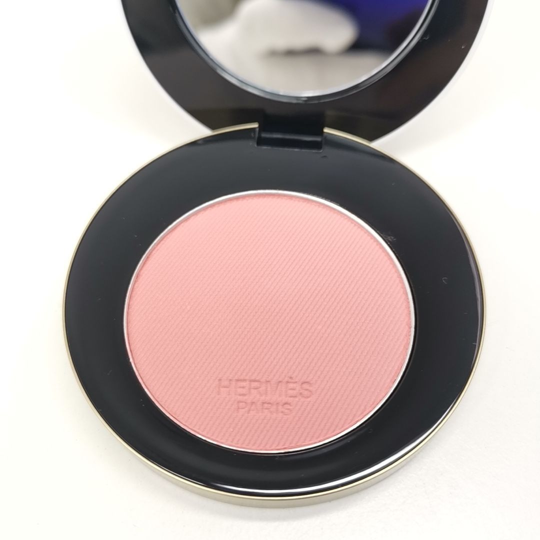 HERMES パウダーチーク 37 ローズポワヴレ　チークブラシ HERMES パウダーチーク 37 ローズポワヴレ チークブラシ HERMES