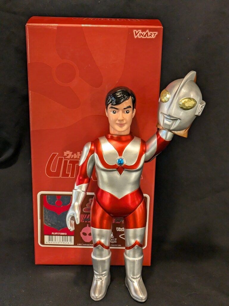 PLAYTOY VINART ウルトラマン メタリックバージョン