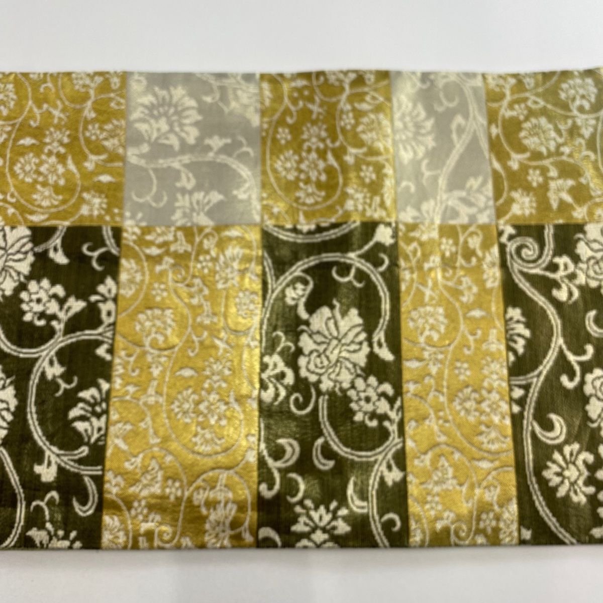 袋帯 名品 花唐草 段縞 箔 金色 六通 正絹 【中古】 - メルカリ