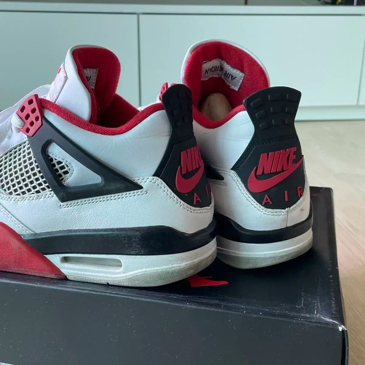 ☆関税込☆ジョーダン 4 ファイアレッド 2020 安全靴 ファスナー☆大人気☆