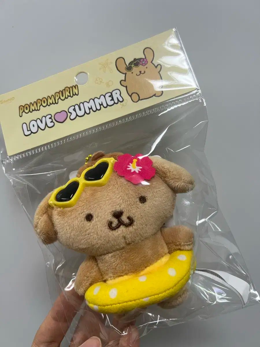 オリーブヤング サンリオ 日焼け ポムポムプリン 人形