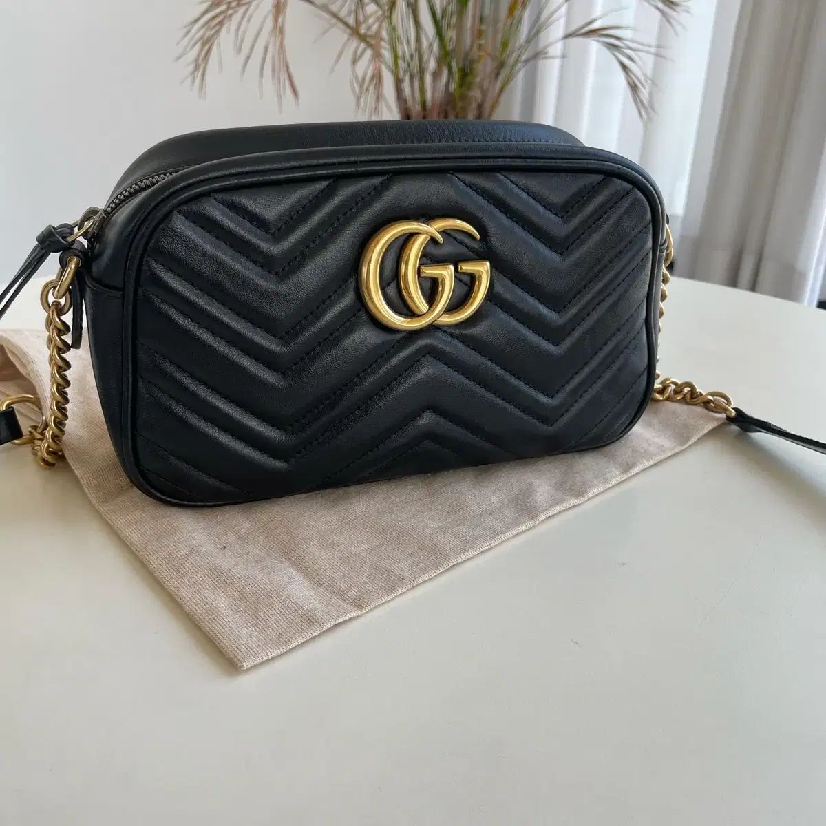 GUCCI グッチ