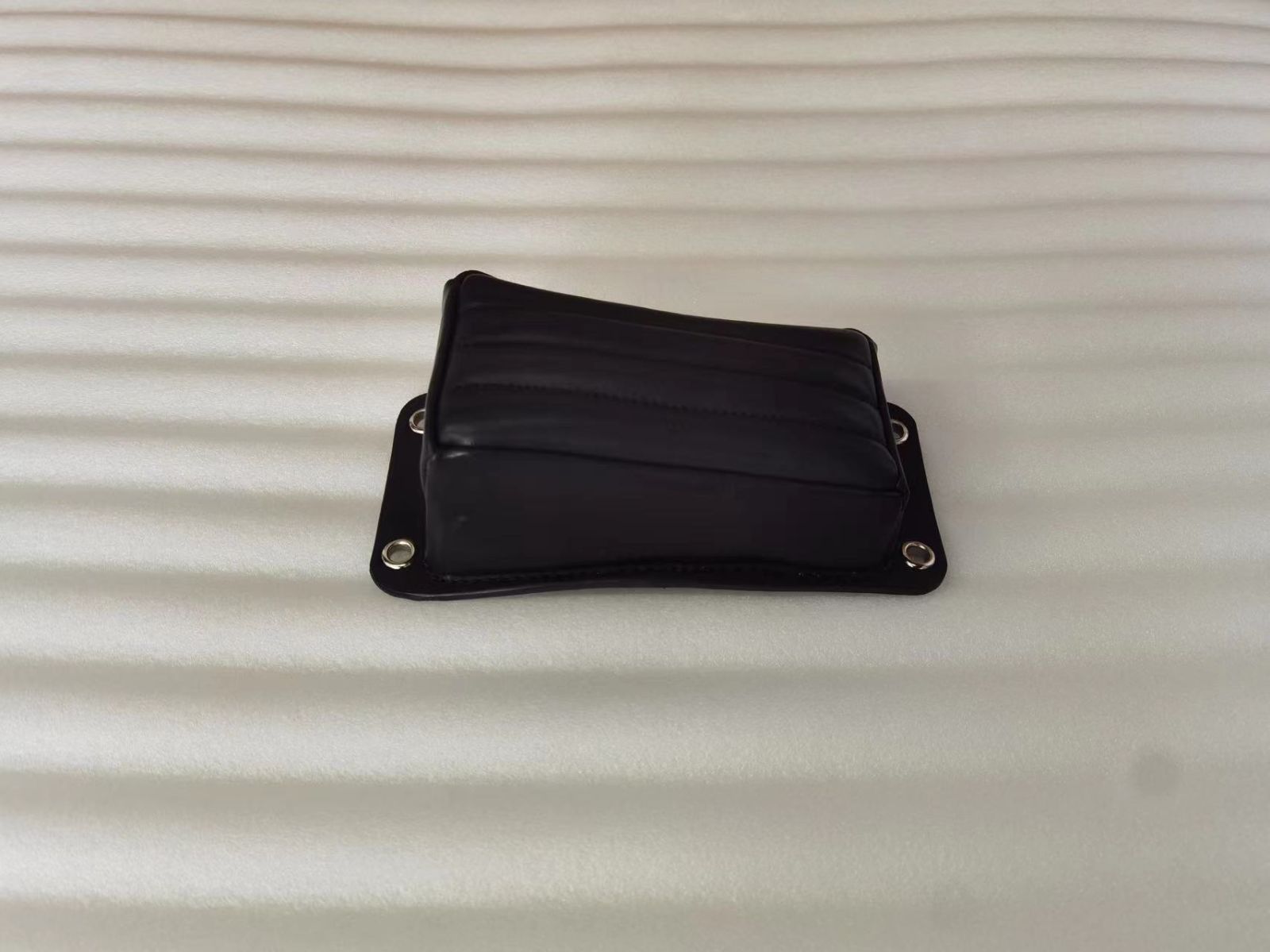 S-RIDE1 ピリオンパッド 本皮 ハーレー チョッパー ナックル ショベル S-RIDE1 即納品 ピリオンパッド 本皮 BK ハーレー ショベル