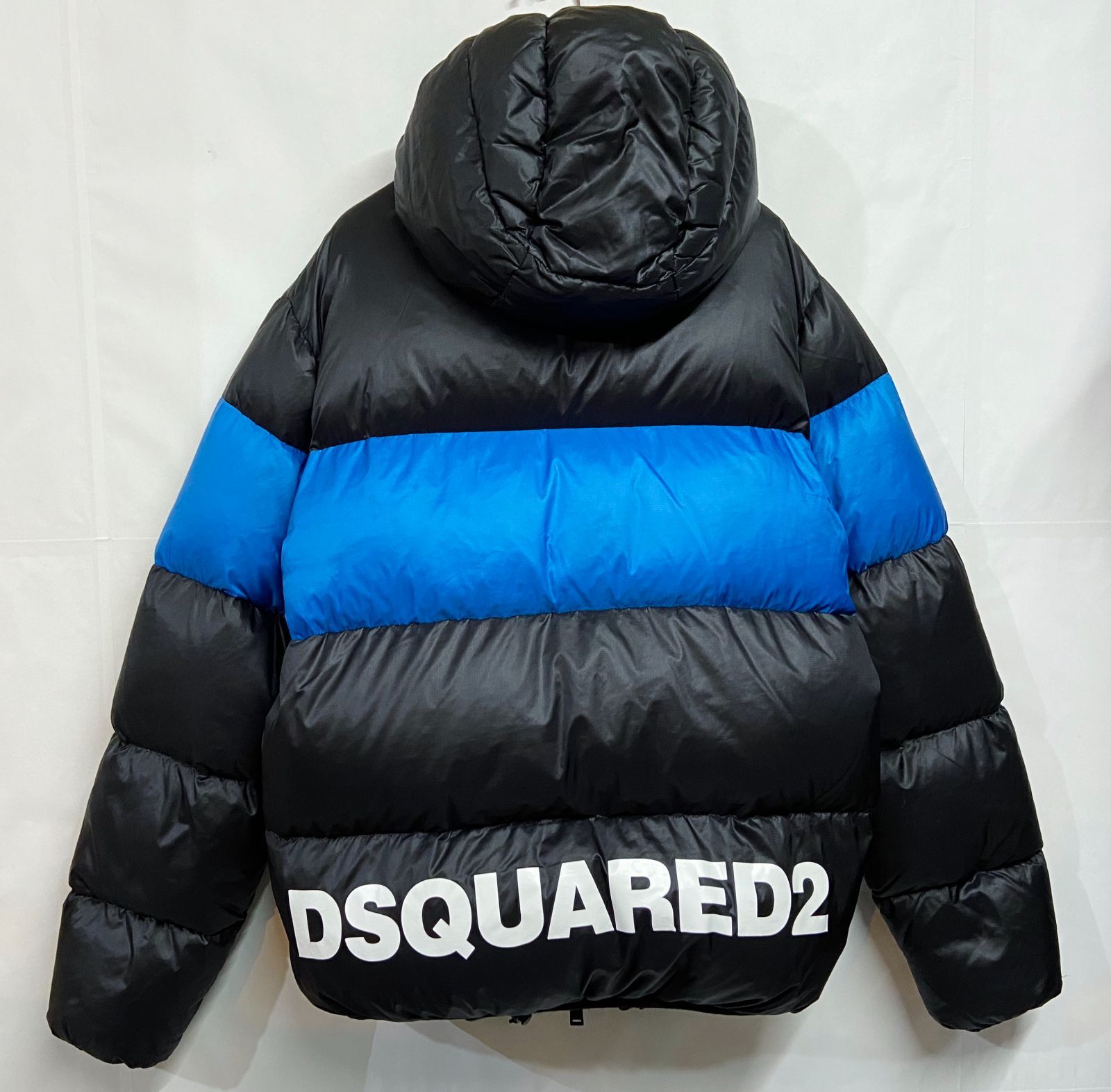 DSQUARED2｜ディースクエアード Nylon Hooded Puffer Bomber With Logo 