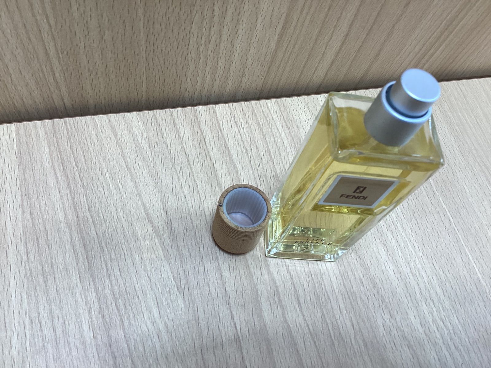 qt☆残量多☆ フェンディ ライフ エッセンス オードトワレ 50ml MA138 フェンディ ライフエッセンス オードトワレ 50ml - メルカリ
