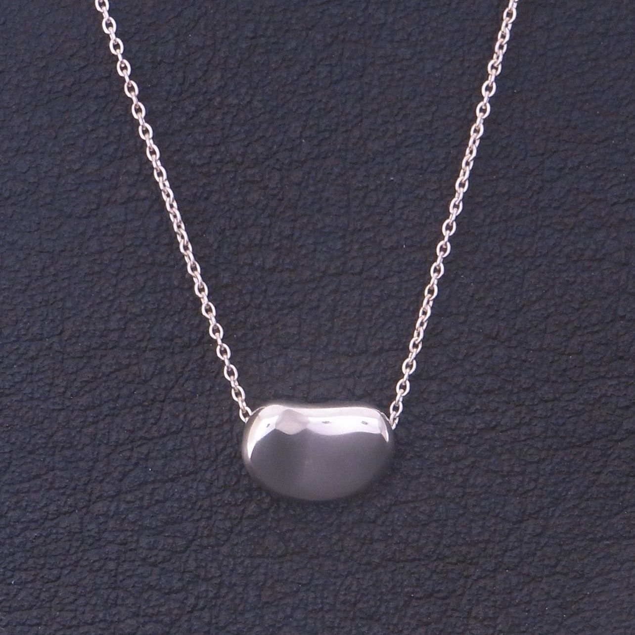 美品 ティファニー ビーン ネックレス シルバー ビーンズ 40cm 新品同様 美品 ティファニー ビーンデザイン ネックレス 925 40cm