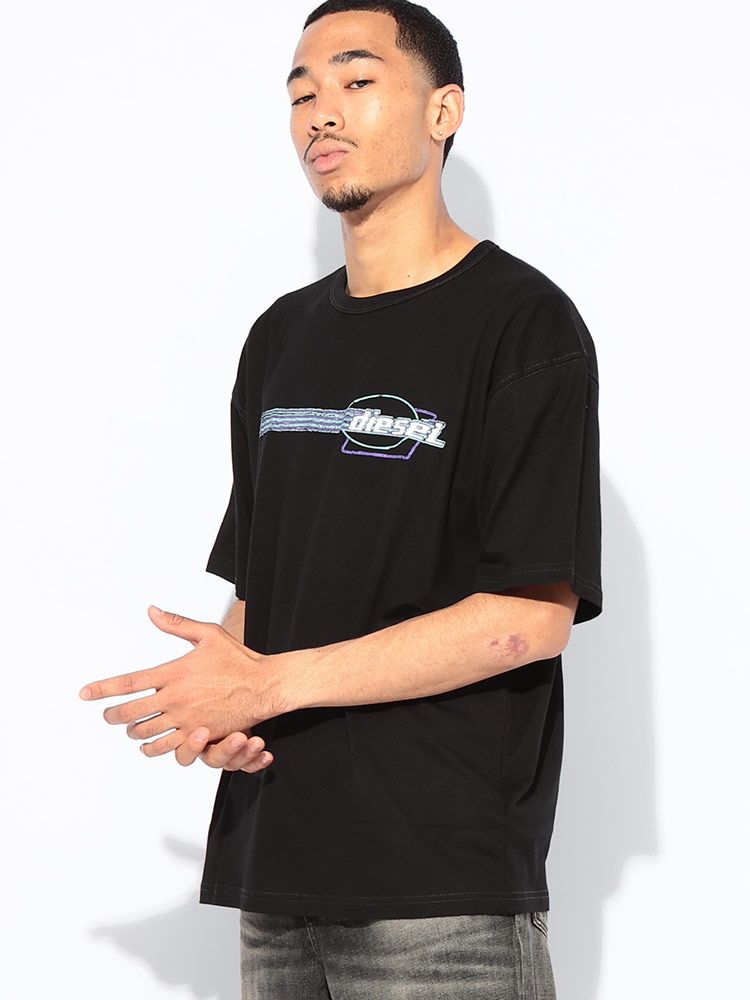 DIESEL (ディーゼル) デジタルプリント クルーネック 半袖 T DIESEL (ディーゼル) デジタルプリント クルーネック 半袖 T