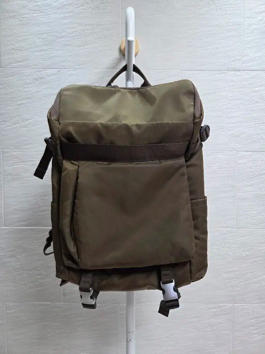 美品 ゼロハリバートン レザー ナイロンリュック バックパック 大容量