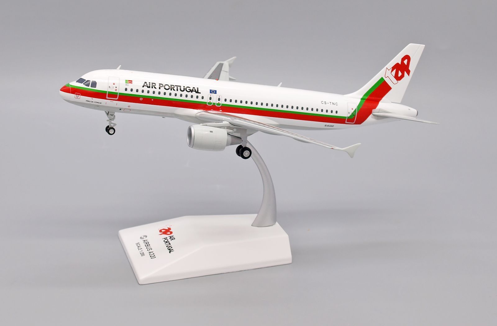 TAPポルトガル航空 A320 CS-TNC 1/200 お取り寄せ商品】1/200 A320 TAPポルトガル航空 CS-TNC