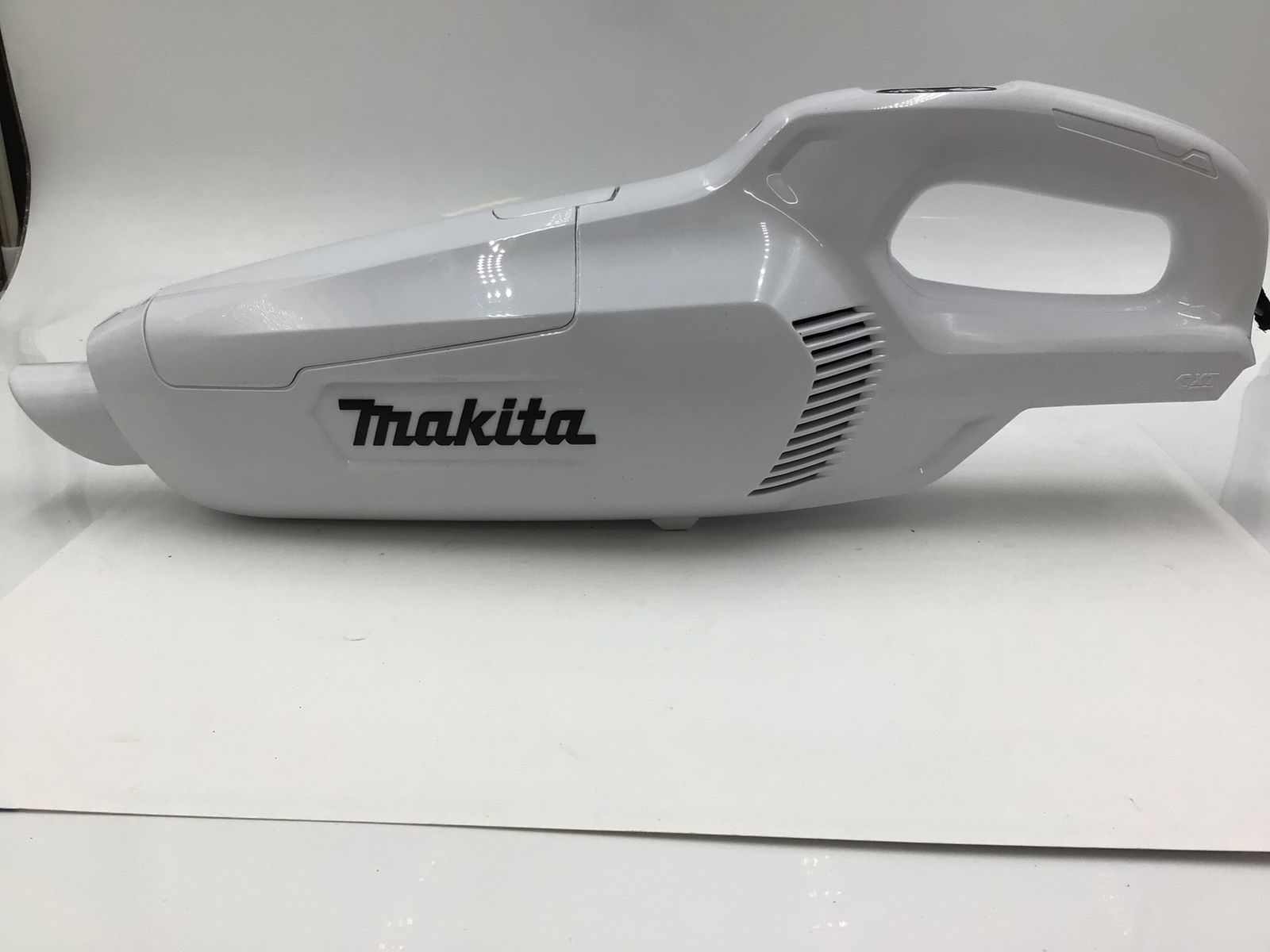 品 Makita|マキタ 10.8v充電式クリーナ CL107FDSHW ITYTSKLYPPT6 エコツール半田店 M02
