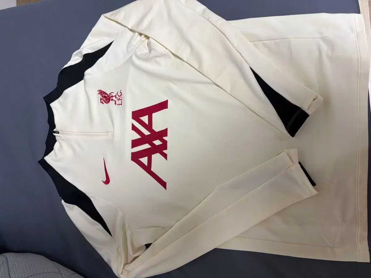 ナイキ リヴァプール FC ドリルトップ ココナッツ ミルク M