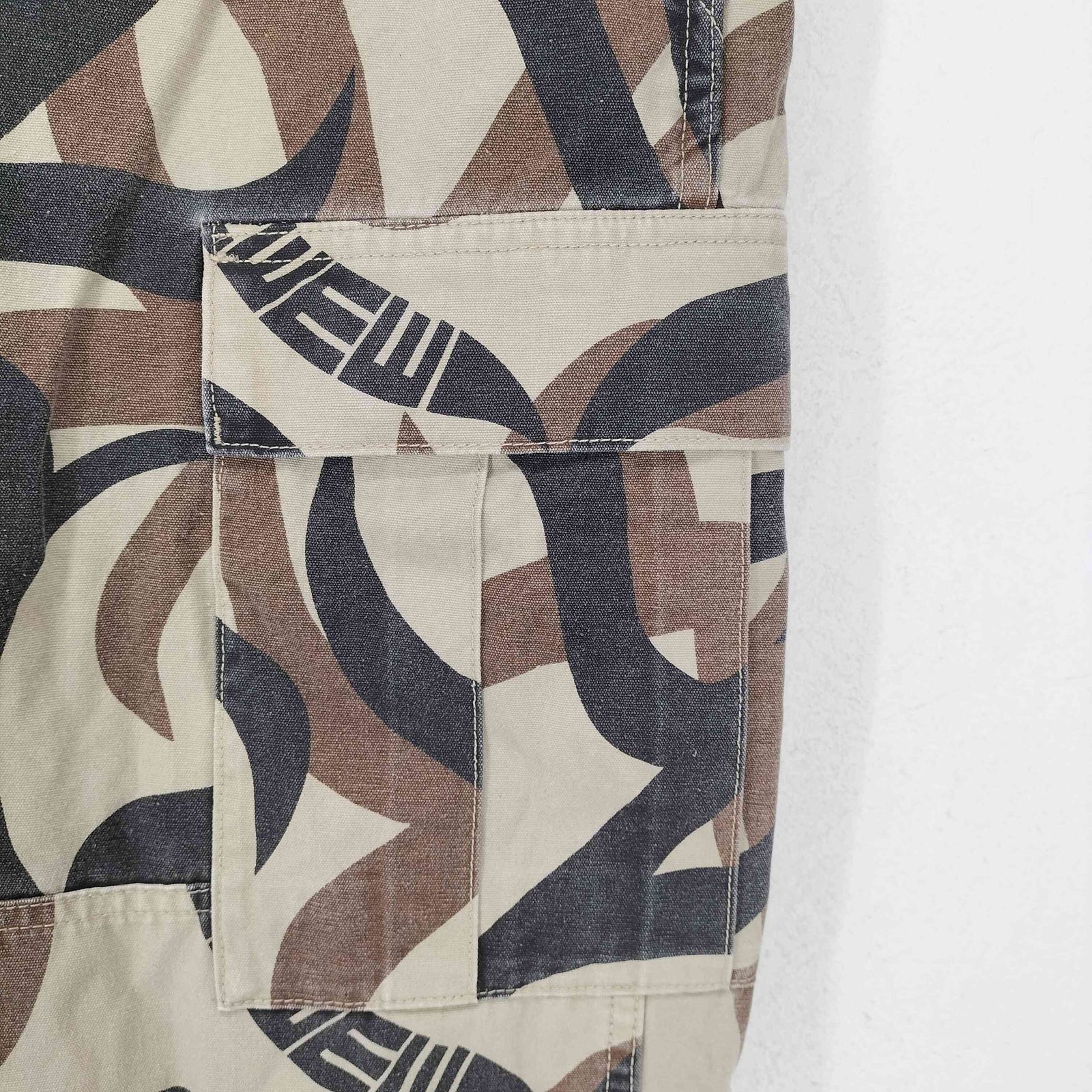 シュプリーム Supreme 19AW CARGO PANT TAN TRIBAL CAMO メンズ 30 