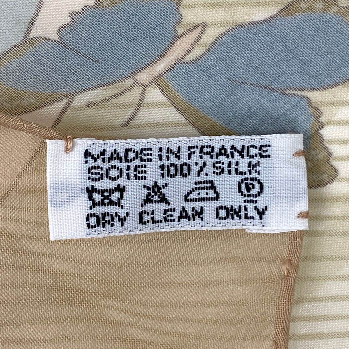 未使用エルメス　HERMES スカーフ　カレ90 ベランダ　varangues エルメス HERMES カレ 90 VARANGUES ベランダ フラワー