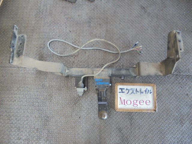 1FO7545 AM1 日産 エクストレイル DNT31 前期型 20GT にて使用 リアヒッチメンバー