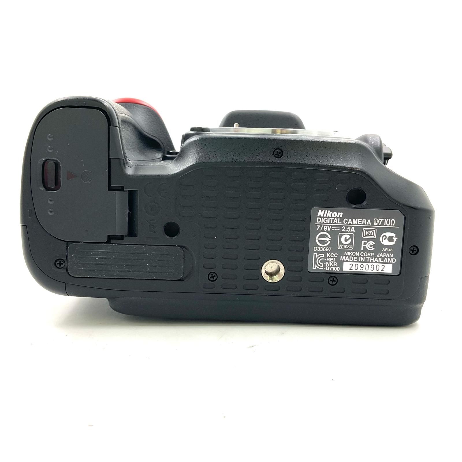美品 NIKON ニコン デジタル一眼 D7100 ボディ 元箱付 □49859-2 美品 NIKON ニコン デジタル一眼 D7100 ボディ 元箱付 □49859-2