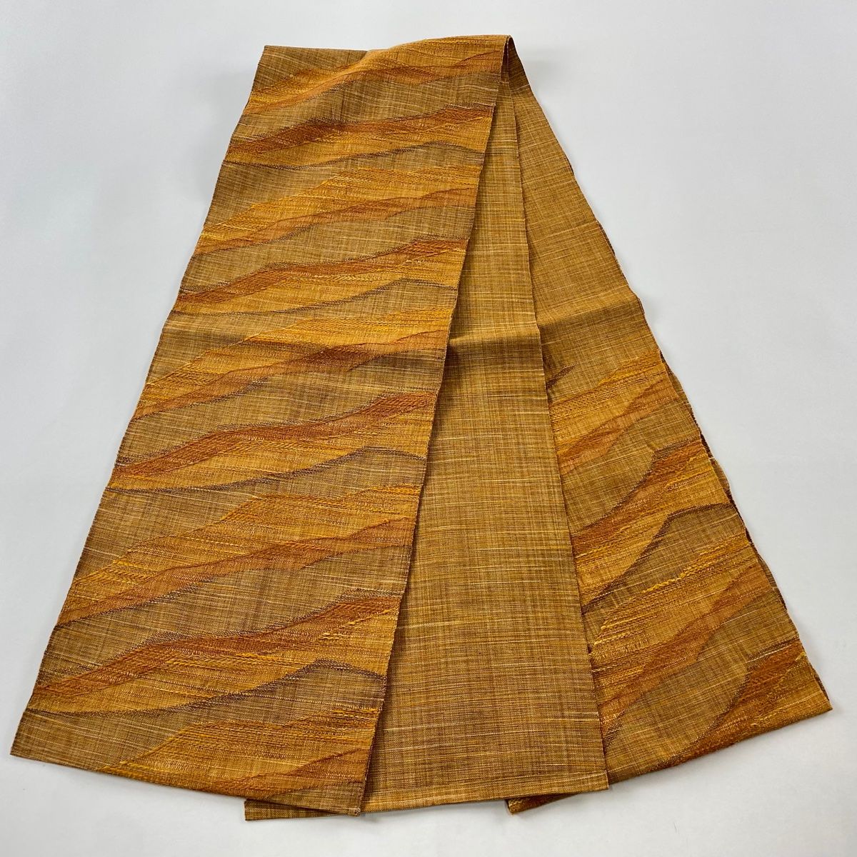 半幅帯 美品 名品 縞 幾何学 山吹茶色 正絹 中古 名古屋帯 美品 優品 八寸名古屋帯 斜縞 山吹色 正絹 【中古