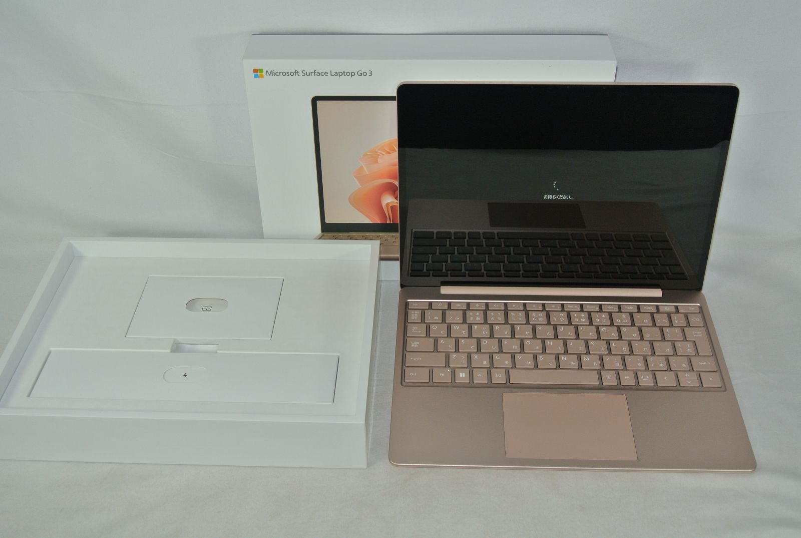 マイクロソフト Surface Laptop Go3 サンドストーン 256GB Microsoft