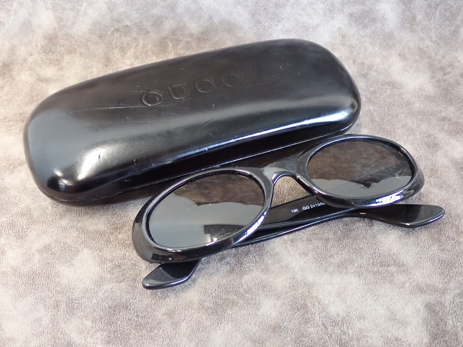 GUCCIオーバル型サングラス　GG2419/N/S Gucci GG 2419/N/S 2HL – Vintage Frames Company