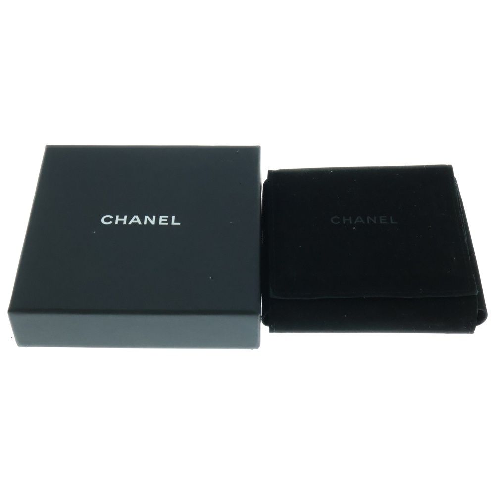 メダルチャームチェーン ピアス