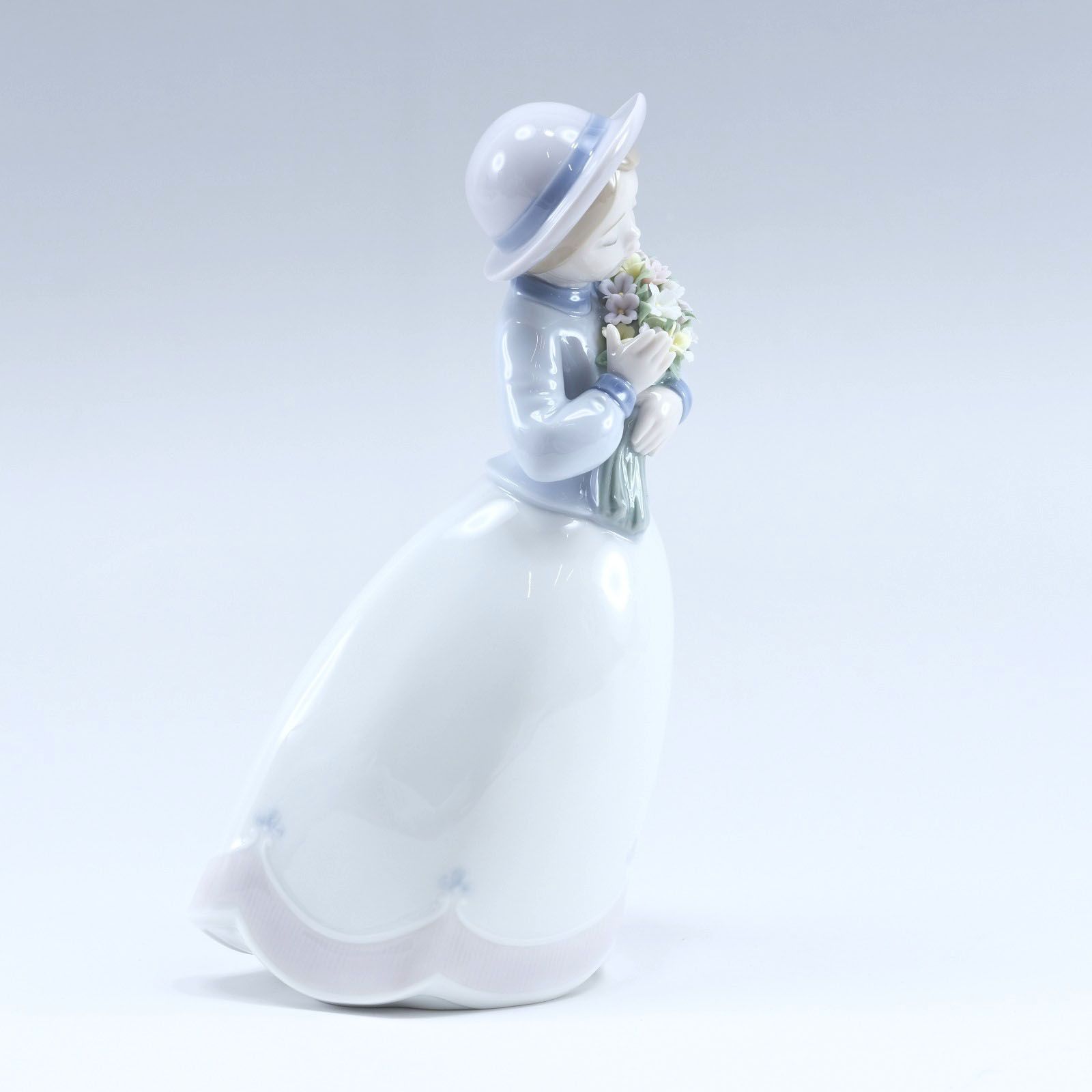 Lladro】リヤドロ 大好きな香り(BLOSSOM TIME) 6869 置物 H20(cm