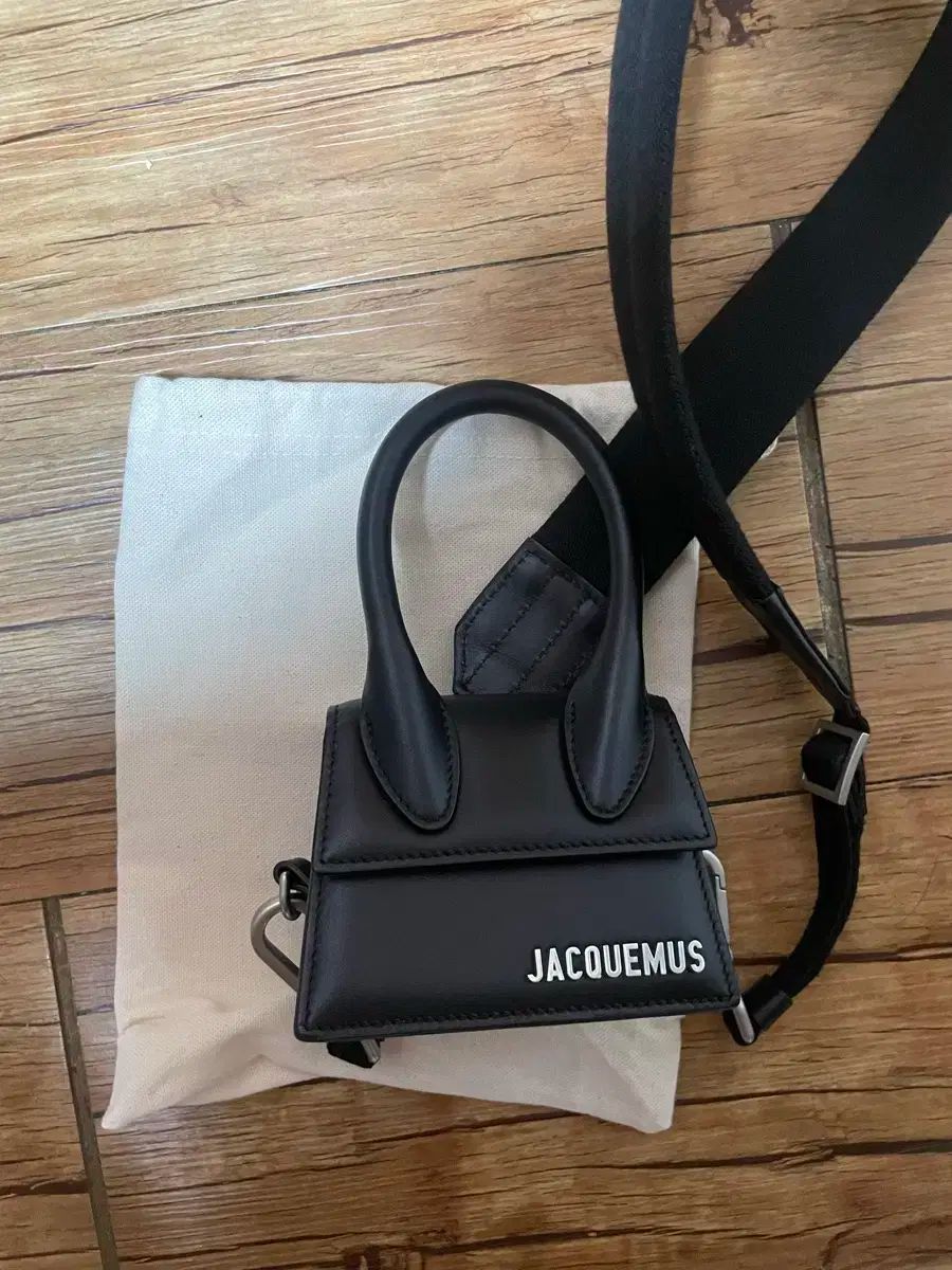 JACQUEMUS ジャックムス ミニバック