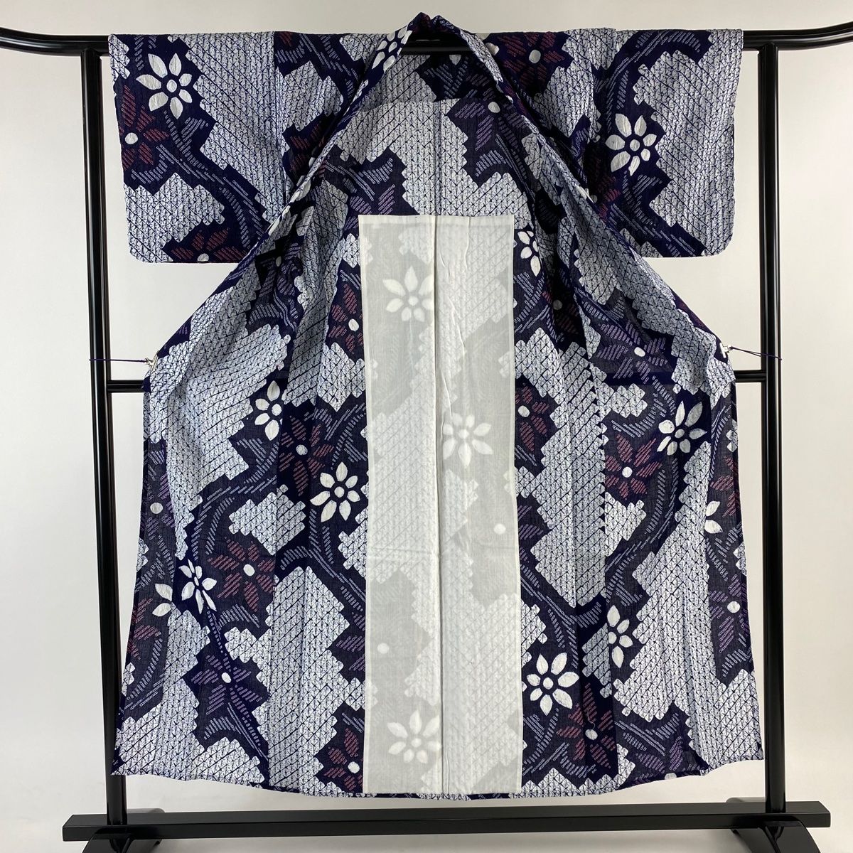 浴衣 身丈154cm 裄丈61.5cm S 絞り浴衣 草花 総絞り 紺色 綿 美品 名品 【中古】 - メルカリ