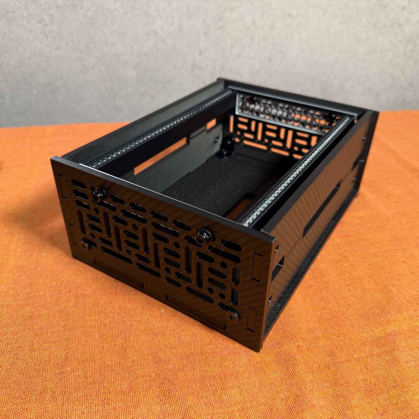 Takazudo Modular: zudo-block-40 Lite 01:YamiKage-Metal Takazudo Modular: zudo-block-40 Lite 01:YamiKage-Metal