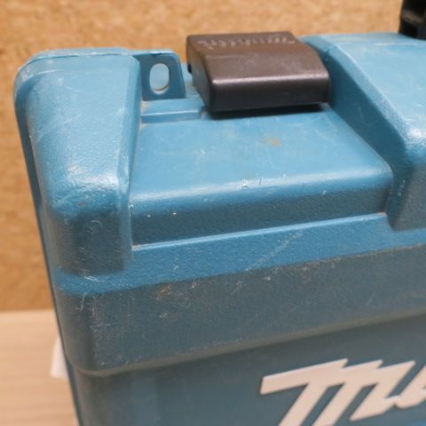 18V充電式タッカ