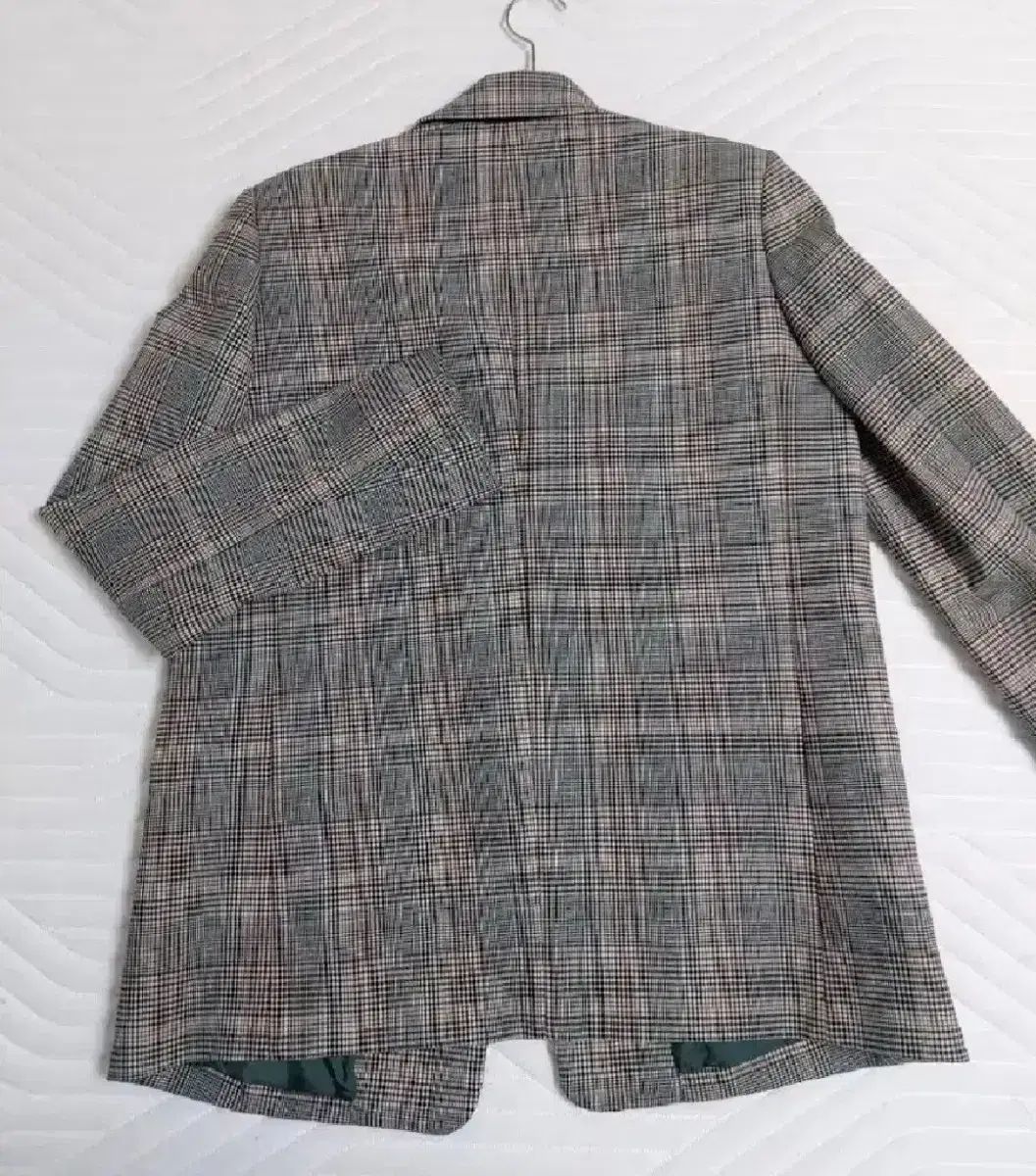 LATT チェック柄ジャケット