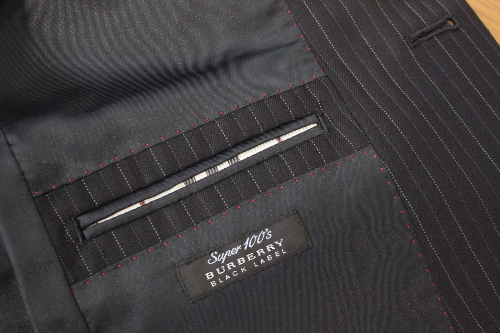26【極美品】バーバリー ブラックレーベル スーツ 36R Y4 メンズ
