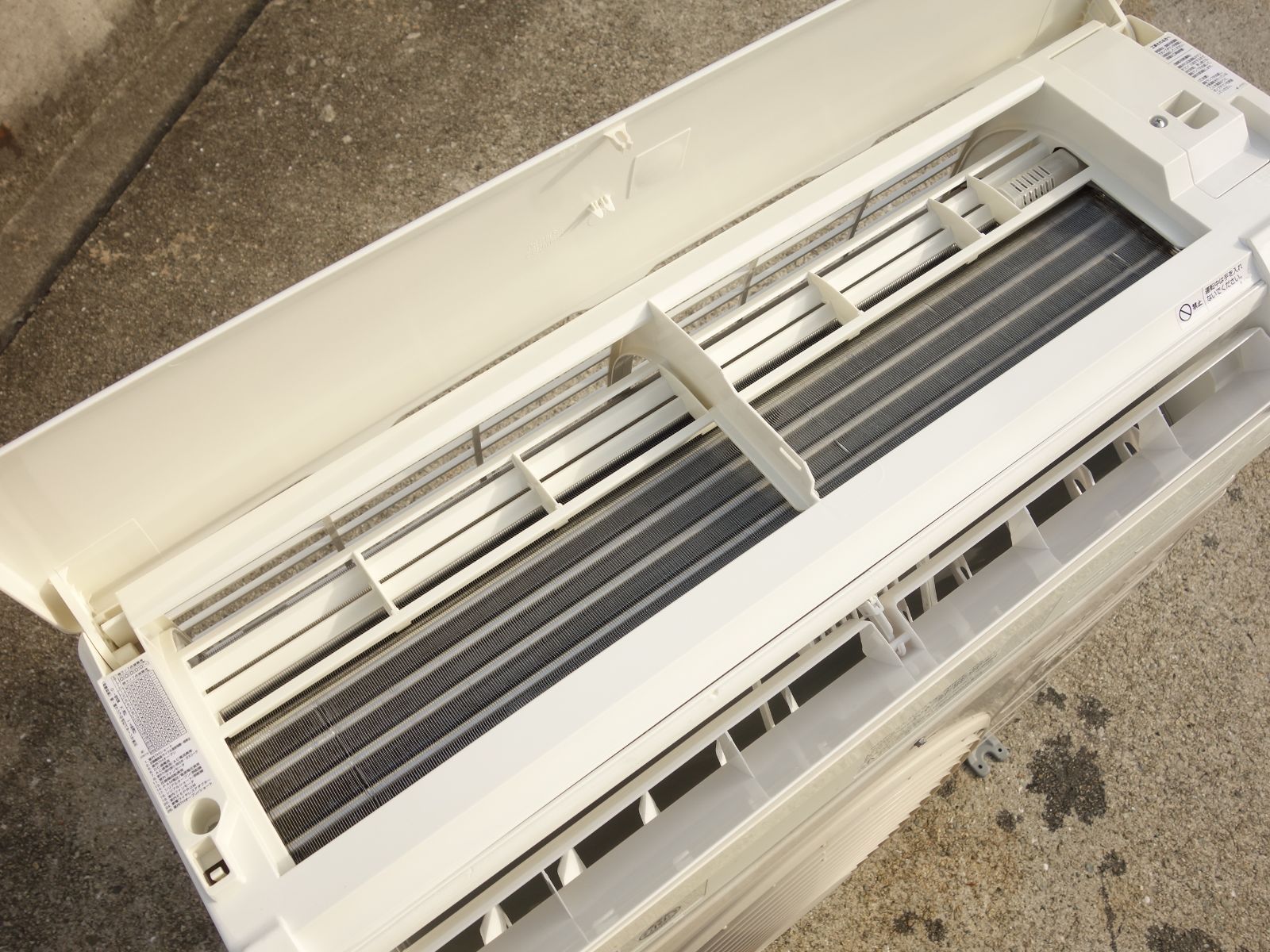 ルームエアコン