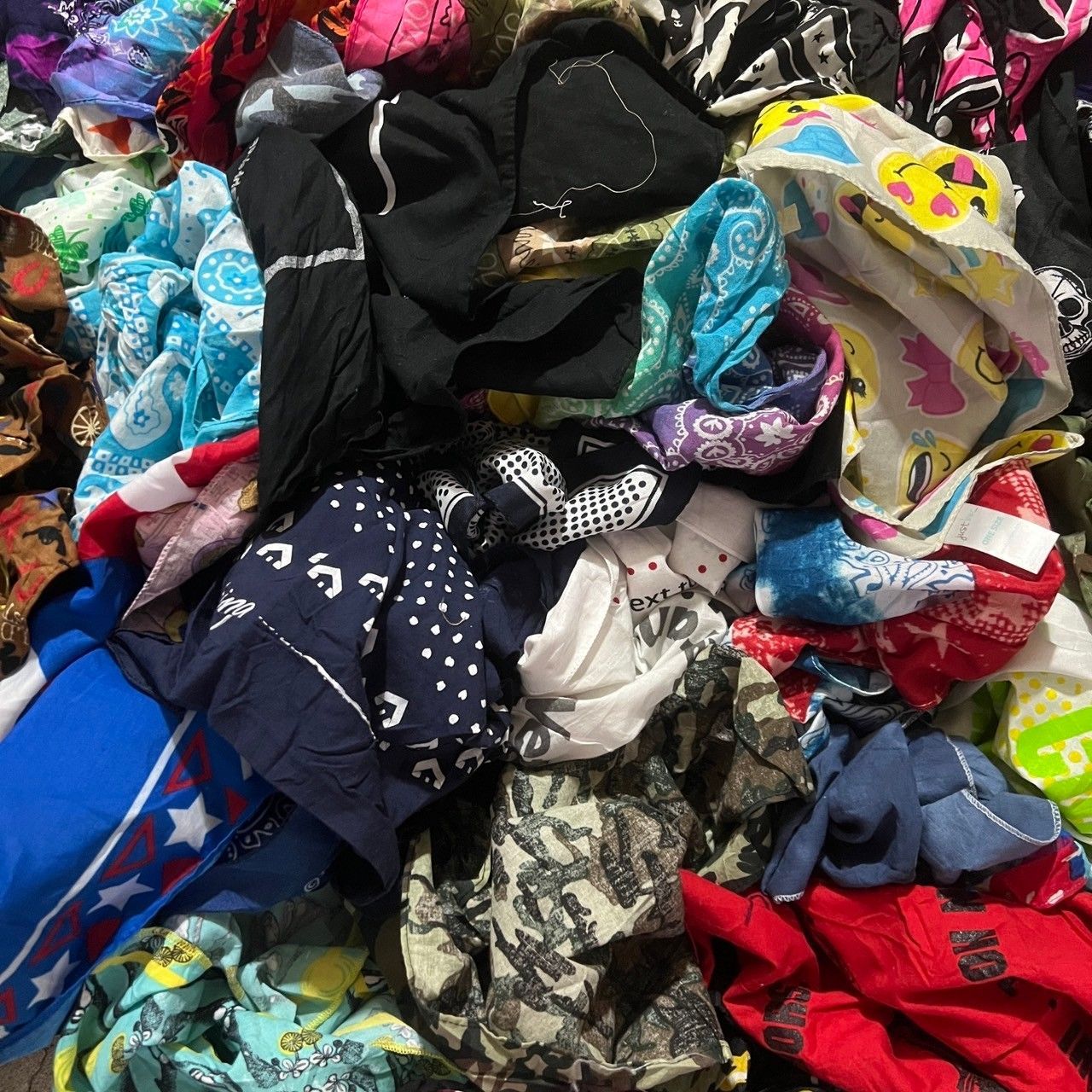 バンダナ セット アンティーク ビンテージ ヴィンテージ 小物 USA アメリカ ユーロ 仕入れ antique インテリア 卸 ペイズリー クレジット 2025 10000 p 10